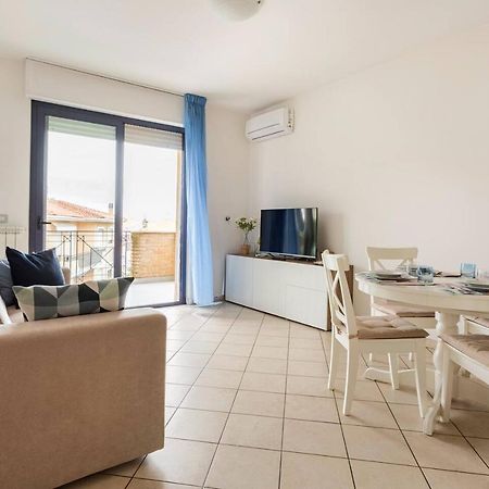 Alloggio Vista Mare - Parcheggio Gratis Pineto Εξωτερικό φωτογραφία
