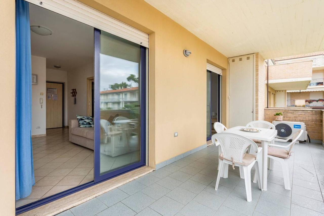 Alloggio Vista Mare - Parcheggio Gratis Pineto Εξωτερικό φωτογραφία