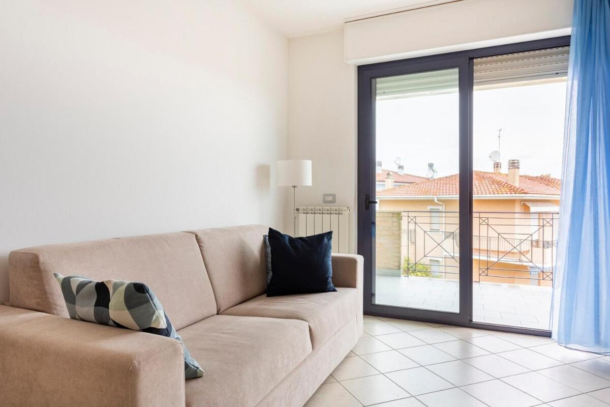 Alloggio Vista Mare - Parcheggio Gratis Pineto Εξωτερικό φωτογραφία